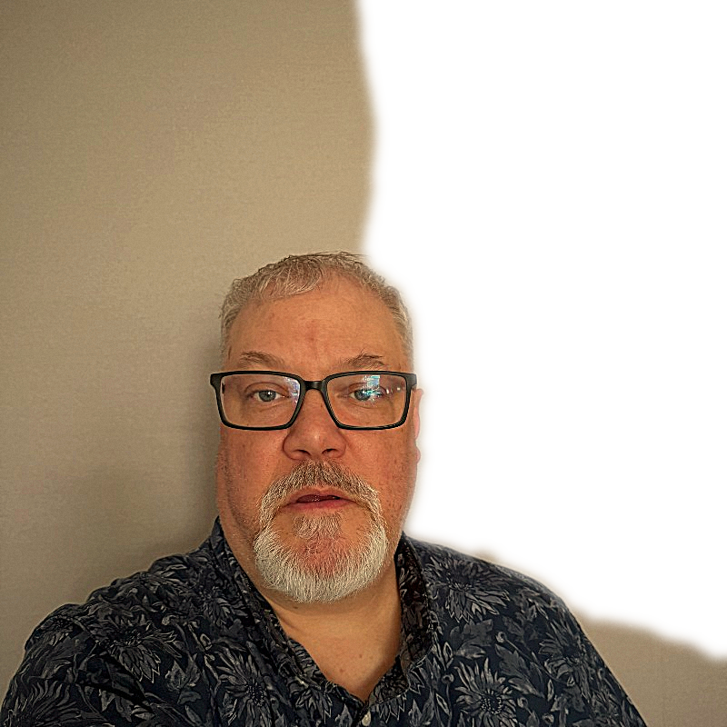 Tom speaking, no hat